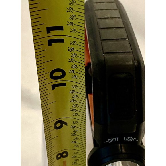 Bushnell TRKR 1000 Lumen Multi-Function Multi-Color Water Resistant Lantern - Picture 6 of 11